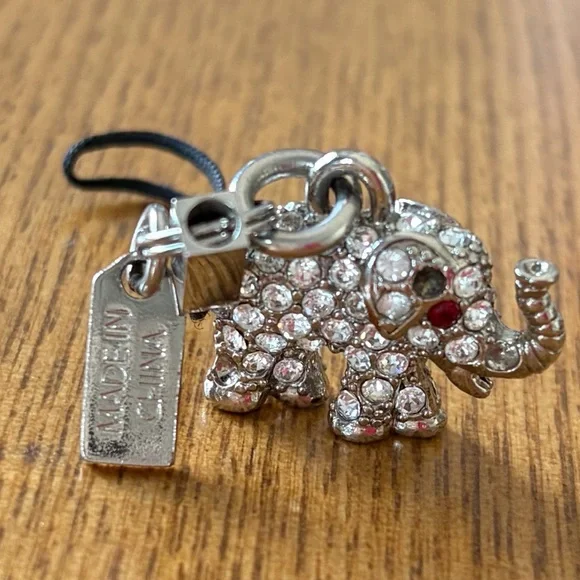 Coach Elephant Keychain Charm Silver with Rhinestones Rare - Picture 2 of 13